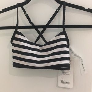 Lululemon hot spell bra top size 4 NWT